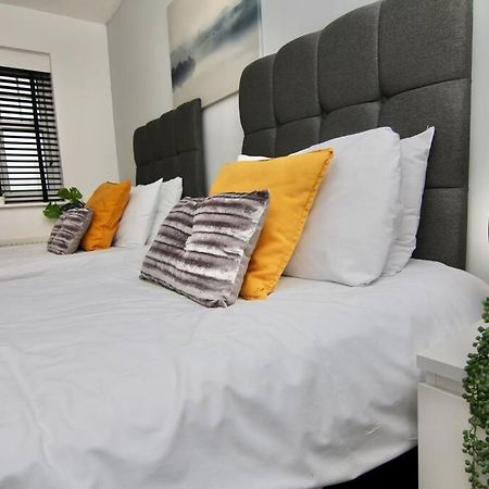 Daimler House - Cosy Home Near Coventry City Centre Bagian luar foto