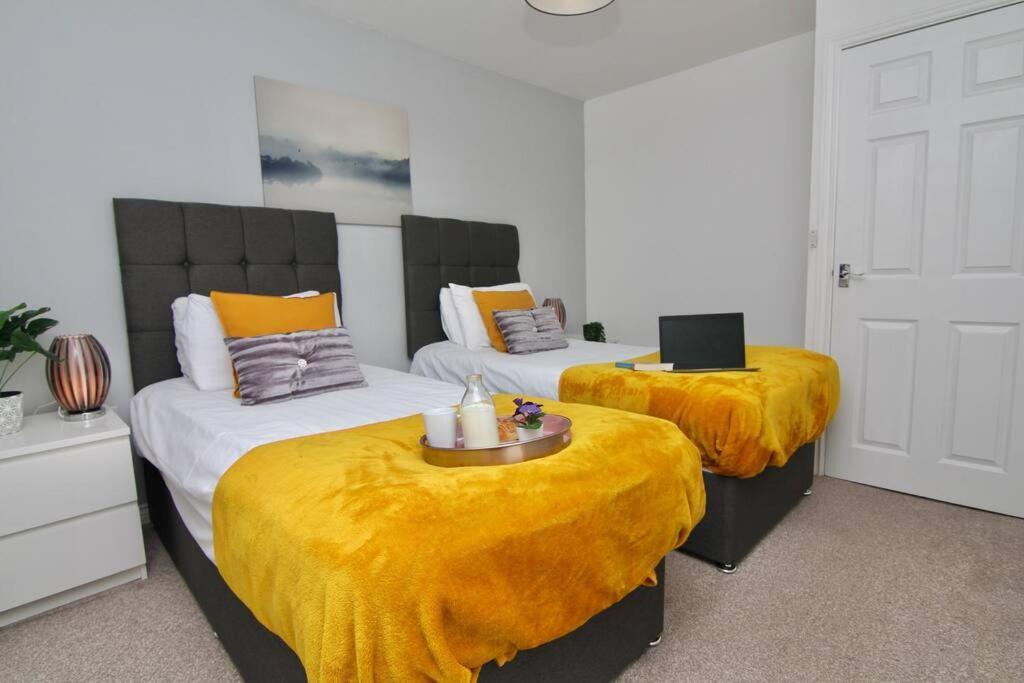 Daimler House - Cosy Home Near Coventry City Centre Bagian luar foto